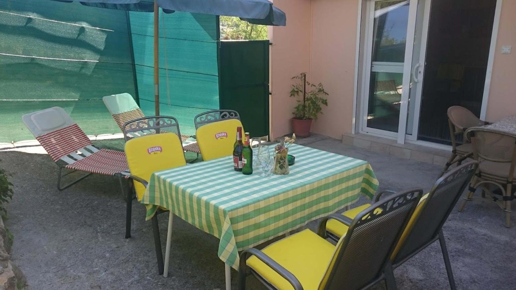 Guest House Violeta Palit Esterno foto